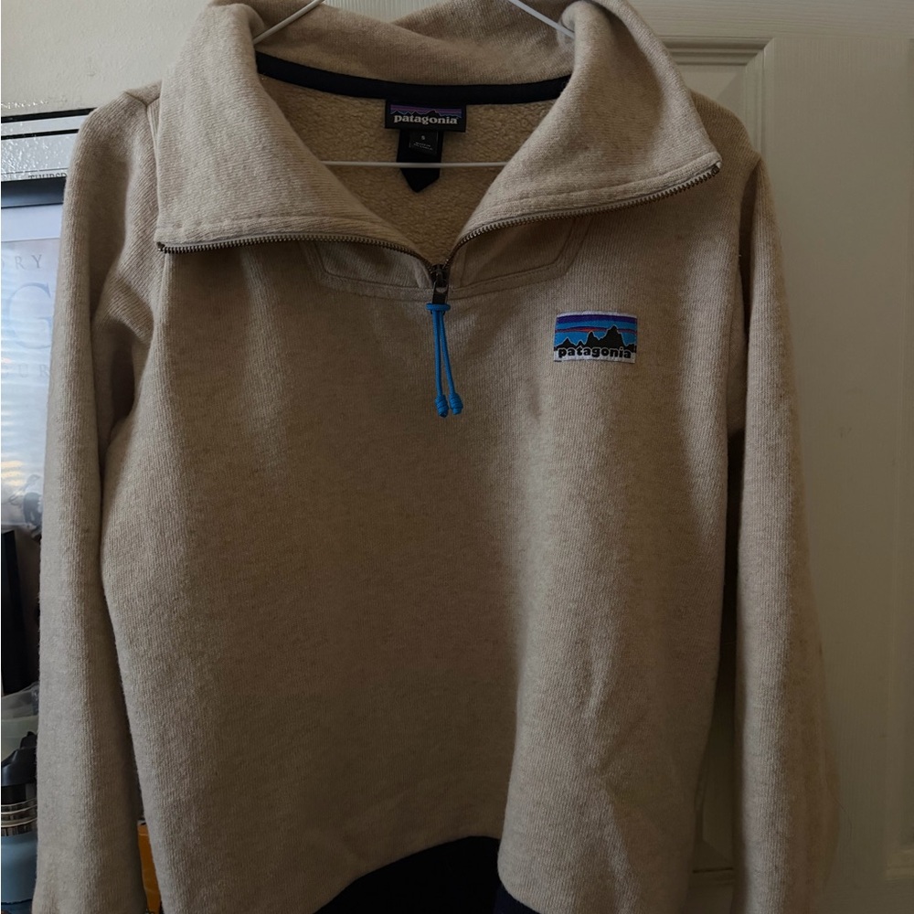 Patagonia Women's Tan Zip-Up Sweater